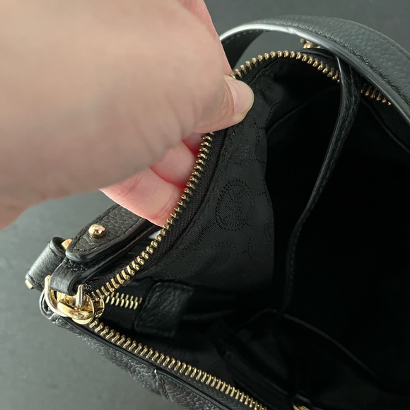 Michael Michael Kors Black Soft Pebbled Leather with Gold Hardware - Picture 6 of 12